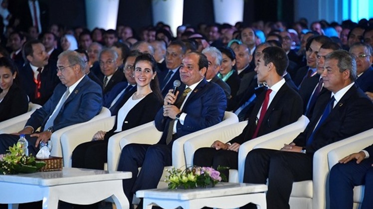 Egypt's President Abdel Fatah al Sisi  witnessed on Wednesday the graduation ceremony of the first batch of African young people who participated in the Presidential Leadership Program (PLP). 
