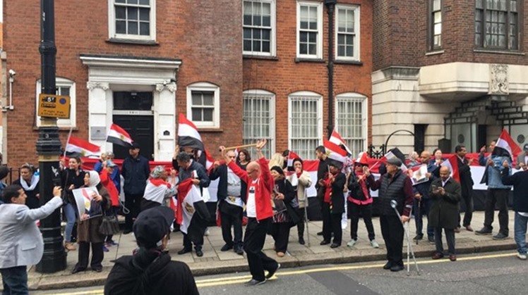 The Egyptian community in New York held a grand celebration on the 46th anniversary of the glorious victory of October 6 in Time Square, the most famous square in New York City.
