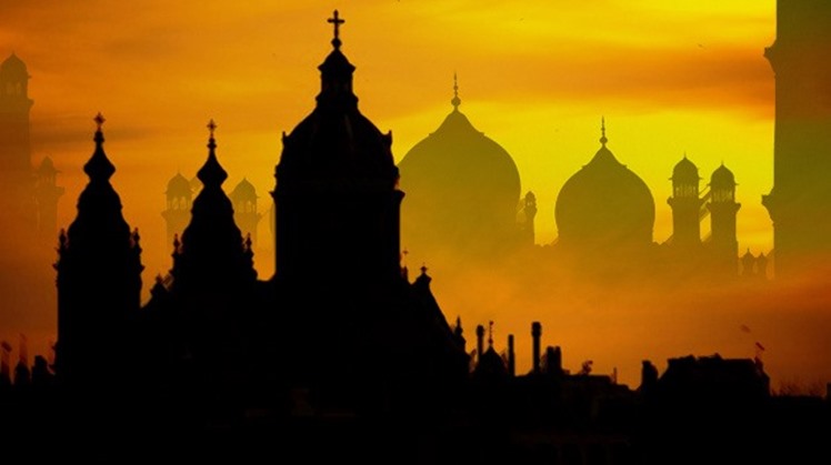 Mosques and churches in Cairo - Creative Commons
