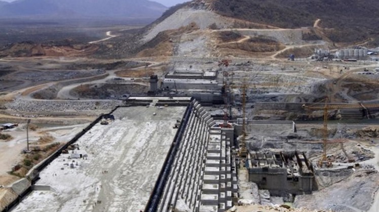 Foreign Minister Sameh Shoukry headed for Washington on Sunday to take part in the last round of the tripartite meetings grouping the foreign ministers of Egypt, Sudan and Ethiopia as regards the under-construction Renaissance Dam built by Ethiopia.