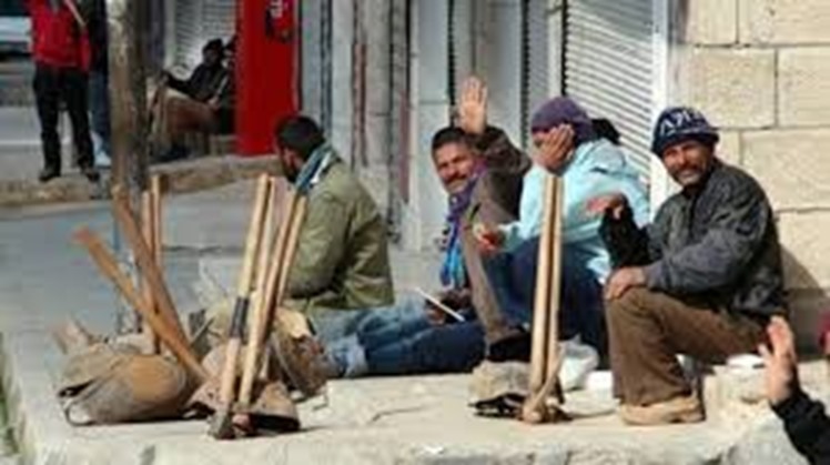 Egypt spent LE 2.4 billion to 1.6 million irregular workers, Minister of Manpower Mohamed Saafan said Thursday.
