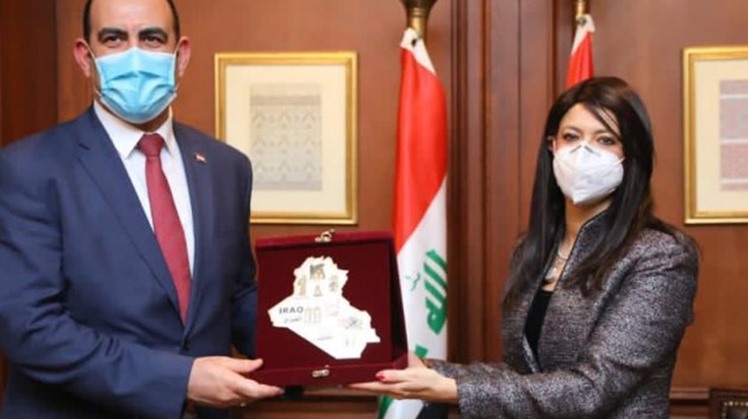 Egypt signs ‘oil-for-development’  agreement with Iraq 