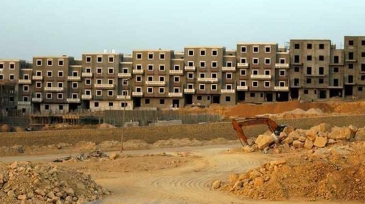  Egyptian President Abdel Fattah al-Sisi on Monday urged constructing 3,300 additional new housing units in Cairo as part of the national project dubbed "Housing for all Egyptians"