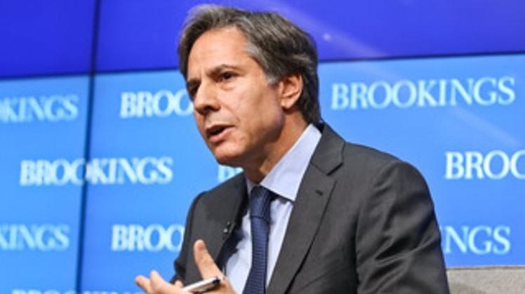 An American high-ranking delegation started on Sunday a tour of four Middle East countries, including Egypt, the UAE, Saudi Arabia and Jordan, the US Department of State announced in a statement on Saturday.