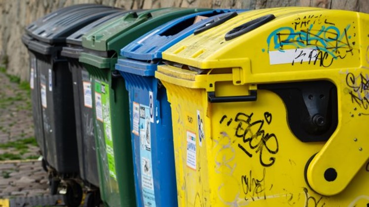 Egypt is launching the first phase of projects to convert waste into energy with investments amounting to $350 million in eight governorates across the country, according to Environment Minister Yasmine Fouad.