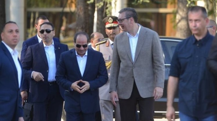 Egypt's President Abdel Fattah El Sisi and his Serbian counterpart Aleksandar Vučić attended on Thursday a military show displaying locally manufactured Serbian army weapons and defense equipment.