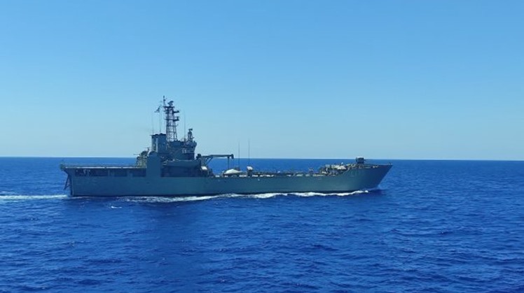 The Egyptian and Greek naval forces have conducted joint drills at the northern fleet’s zone within the framework of the Egyptian Armed Forces’ General Command’s plan to exchange expertise with the armed forces of other brotherly countries.