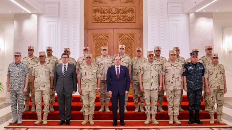 Egyptian President Abdel Fattah El-Sisi chairs a meeting of the Supreme Council of the Armed Forces, 5 Oct. 2025