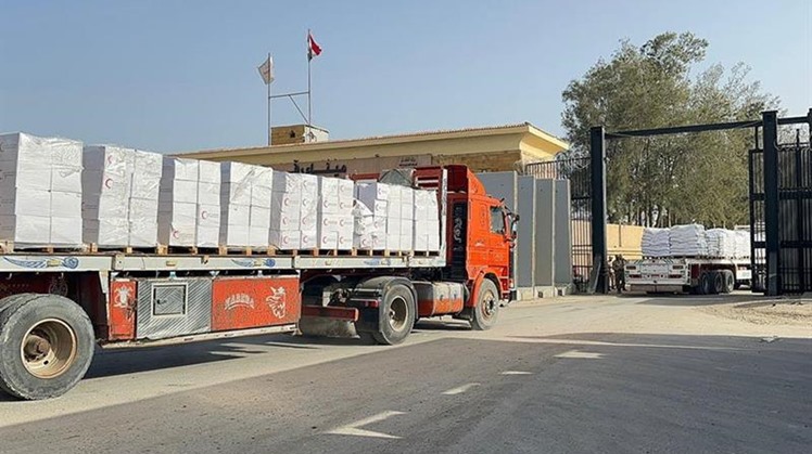 Egypt sends 7,475 tonnes of aid to Gaza as 20,000 patients await Rafah reopening
