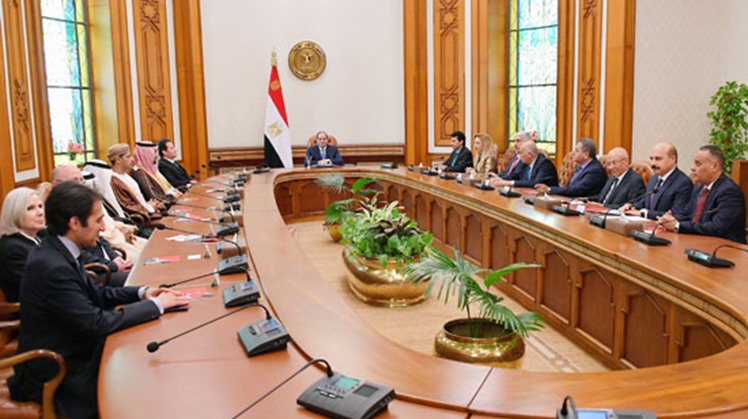 Egypt's President Abdel Fatah al-Sisi receives on Monday the ministers of youth of the Arab states in Cairo – Press photo
